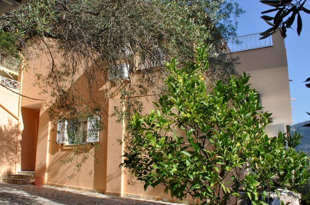 Stella'S Apartments Agios Gordios  Exterior photo