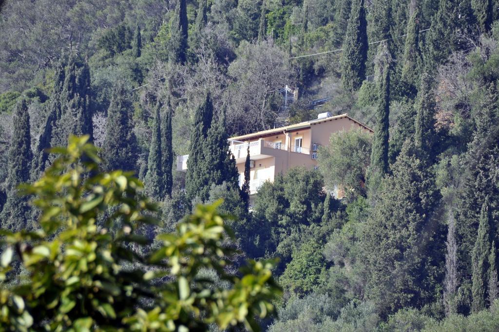 Stella'S Apartments Agios Gordios  Exterior photo