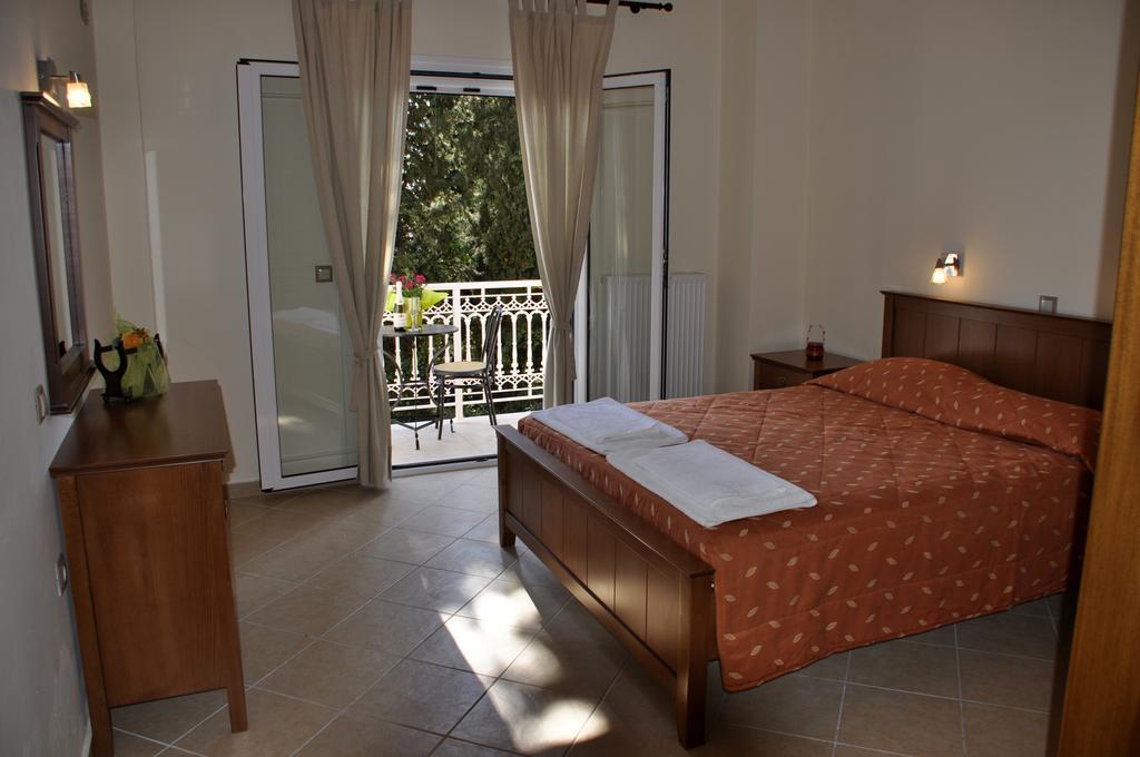 Stella'S Apartments Agios Gordios  Exterior photo