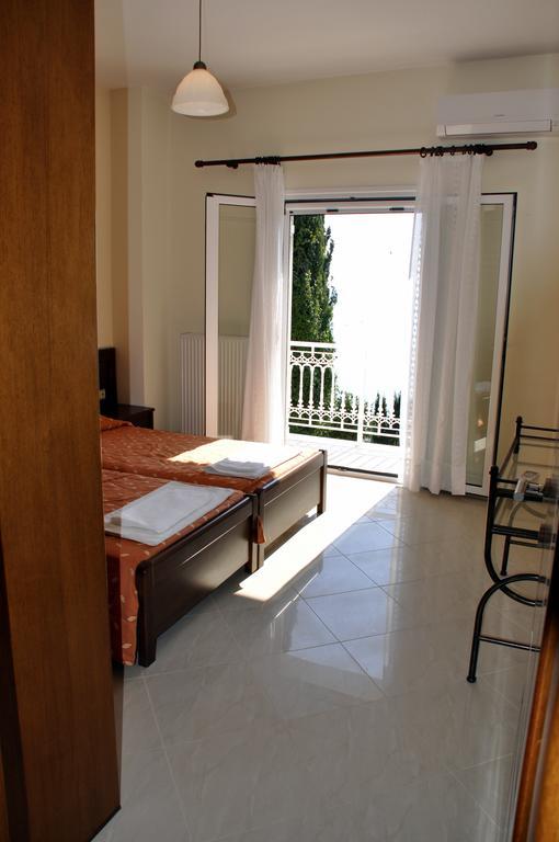 Stella'S Apartments Agios Gordios  Exterior photo