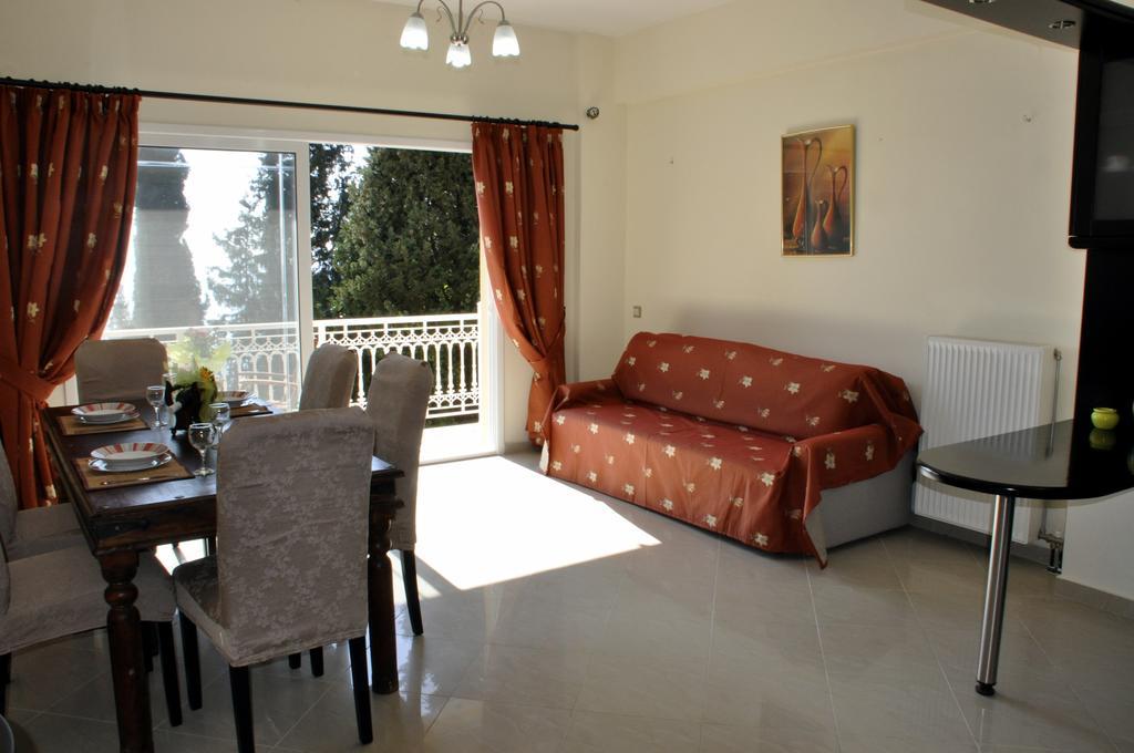 Stella'S Apartments Agios Gordios  Exterior photo