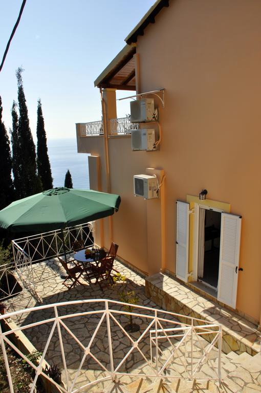 Stella'S Apartments Agios Gordios  Exterior photo
