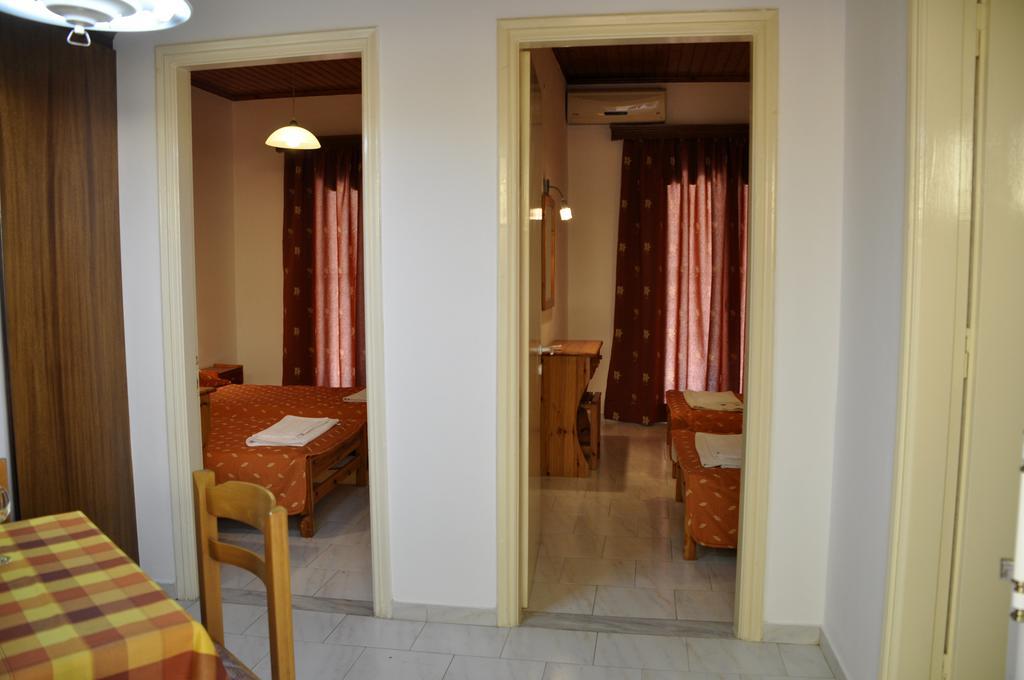 Stella'S Apartments Agios Gordios  Exterior photo
