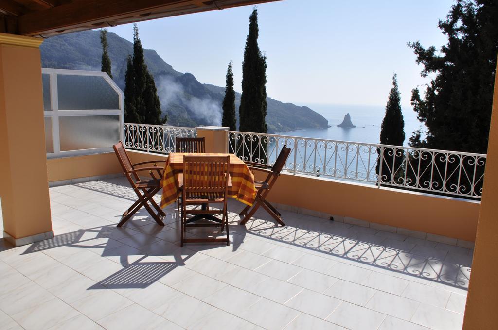 Stella'S Apartments Agios Gordios  Exterior photo